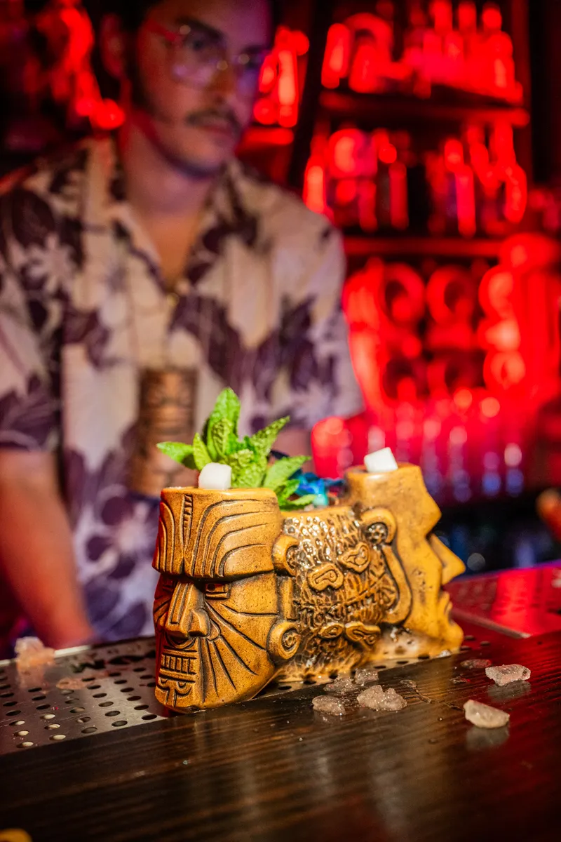 Bar photo 2